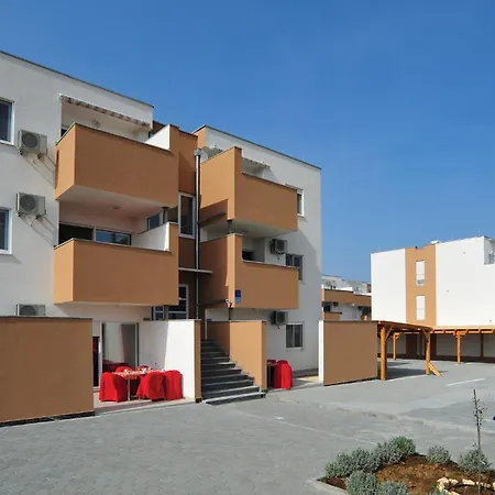 Gorgeous In With Swimming Pool Apartman *