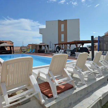 Apartman Gorgeous In With Swimming Pool *