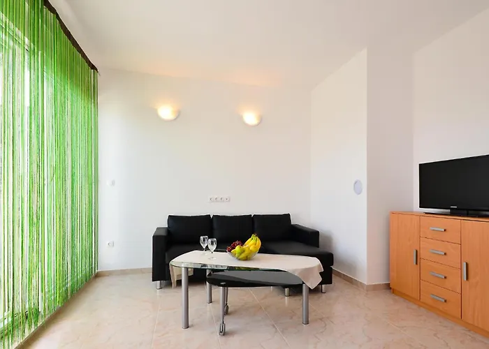 Gorgeous In With Swimming Pool Apartman