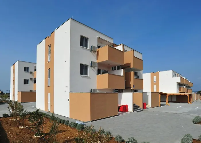 Apartman Gorgeous In With Swimming Pool