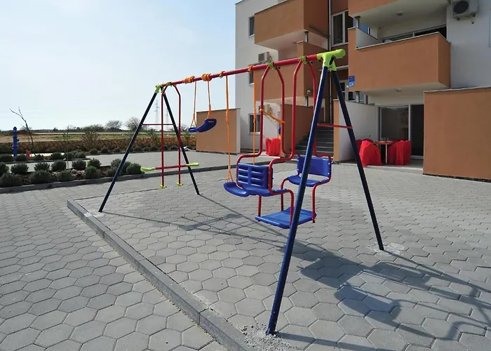 Apartman Gorgeous In With Swimming Pool *